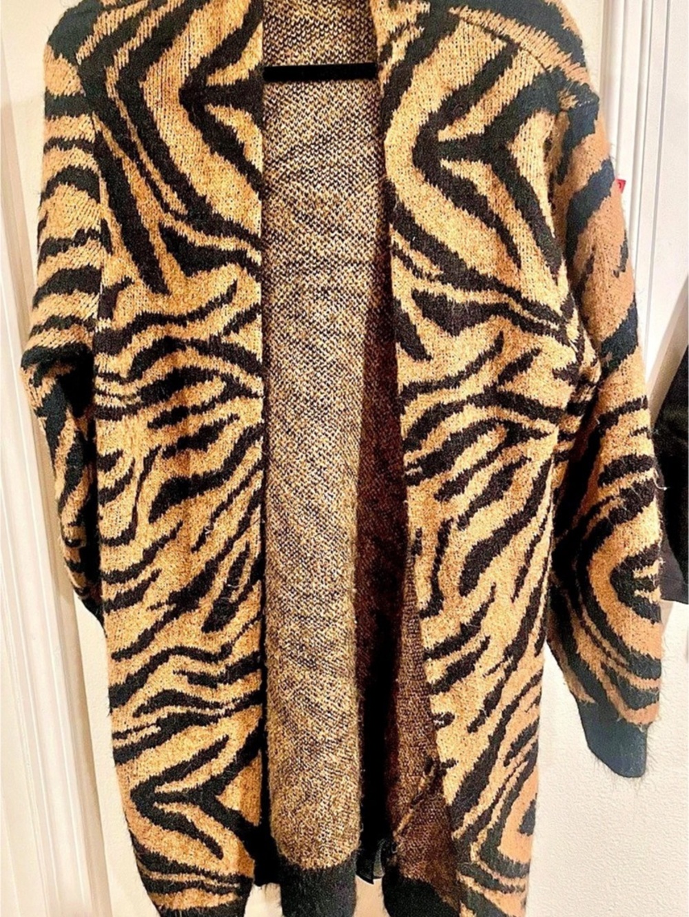 Cloverover Animal Print Cardigan in Brown & Black Size Large
